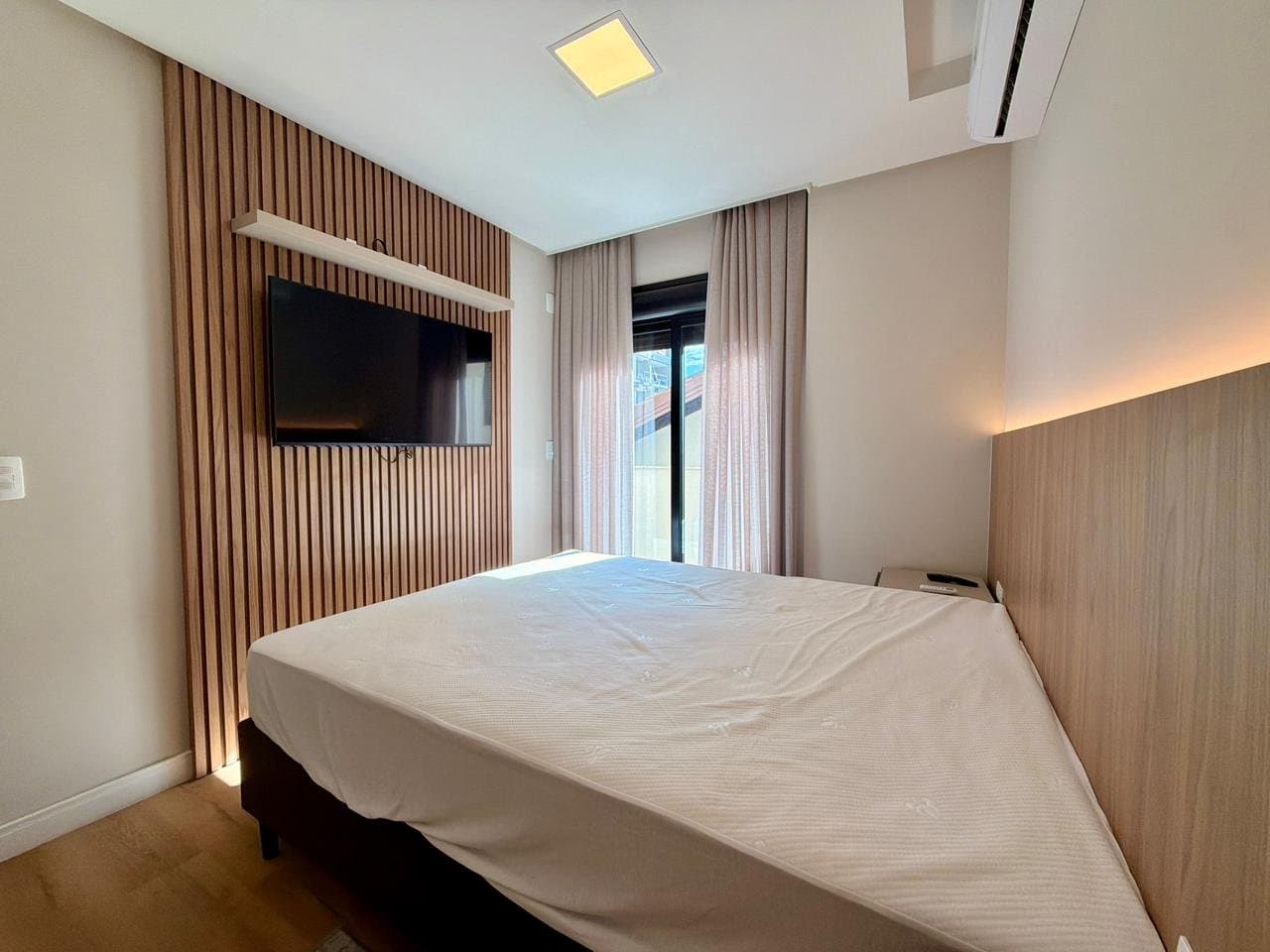 Apartamento de 3 quartos com 3 suítes e 101 m² em Bombinhas