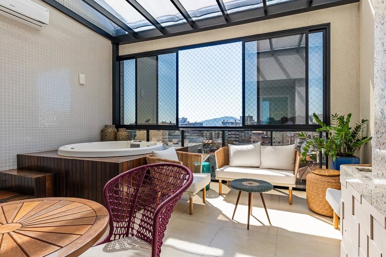 Cobertura de 3 quartos com 1 suíte e 206 m² em Bombinhas