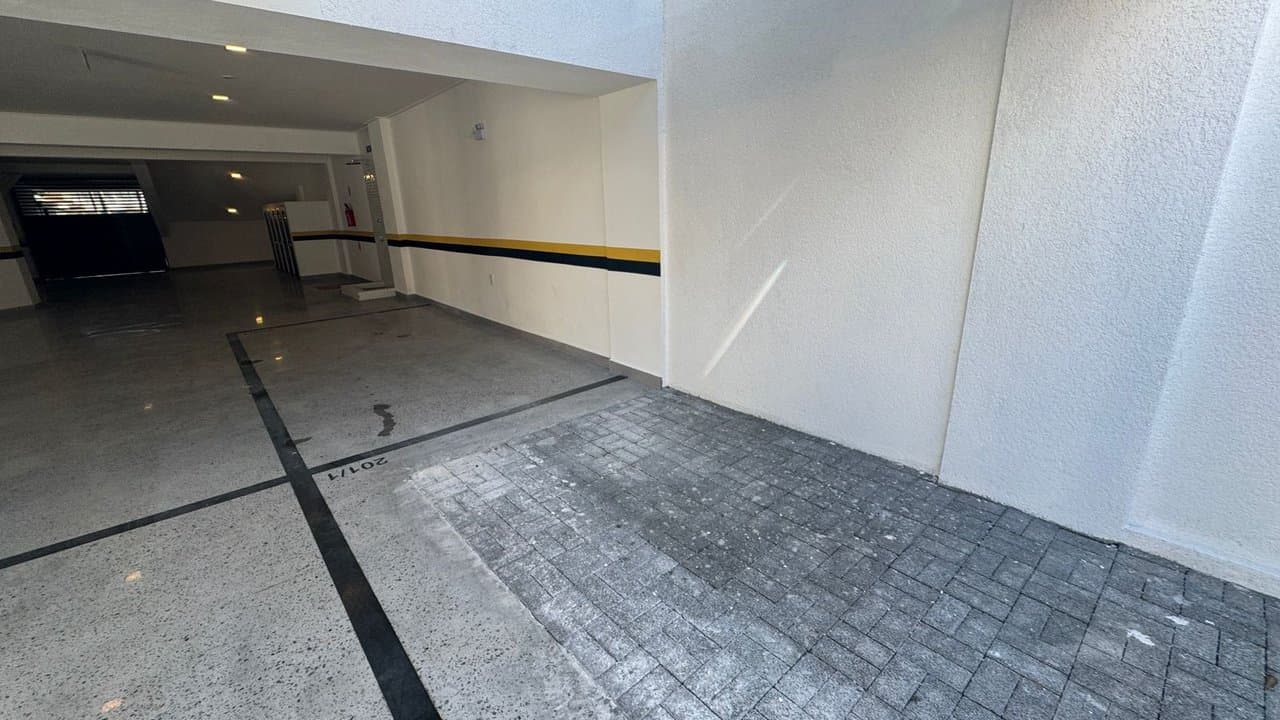 Apartamento de 3 quartos com 3 suítes e 100 m² em Bombinhas
