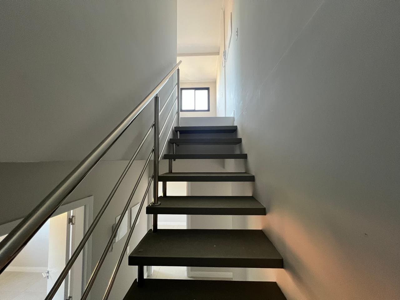 Cobertura de 3 quartos com 3 suítes e 98 m² em Bombinhas
