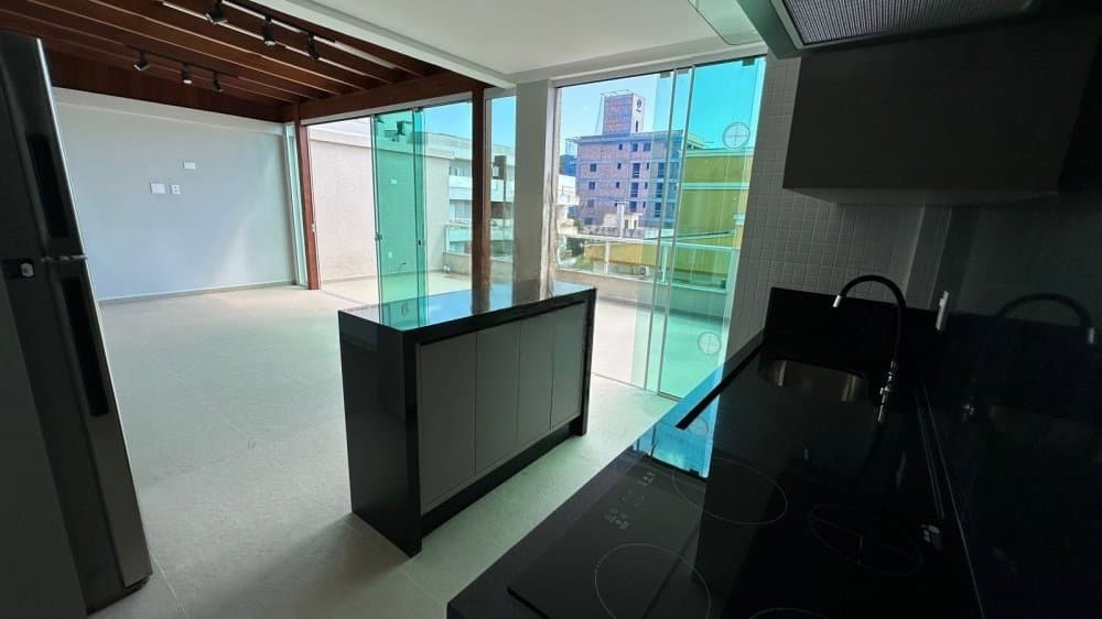 Cobertura de 2 quartos com 1 suíte e 151 m² em Bombinhas