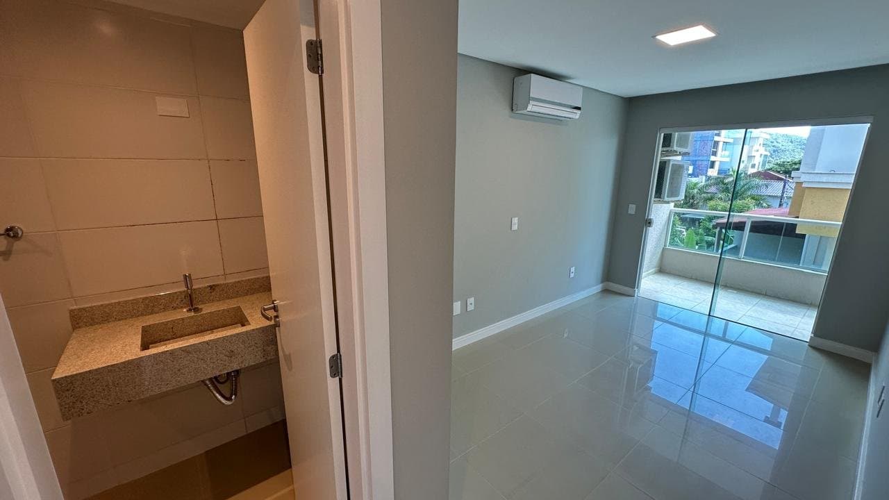 Cobertura de 2 quartos com 1 suíte e 151 m² em Bombinhas