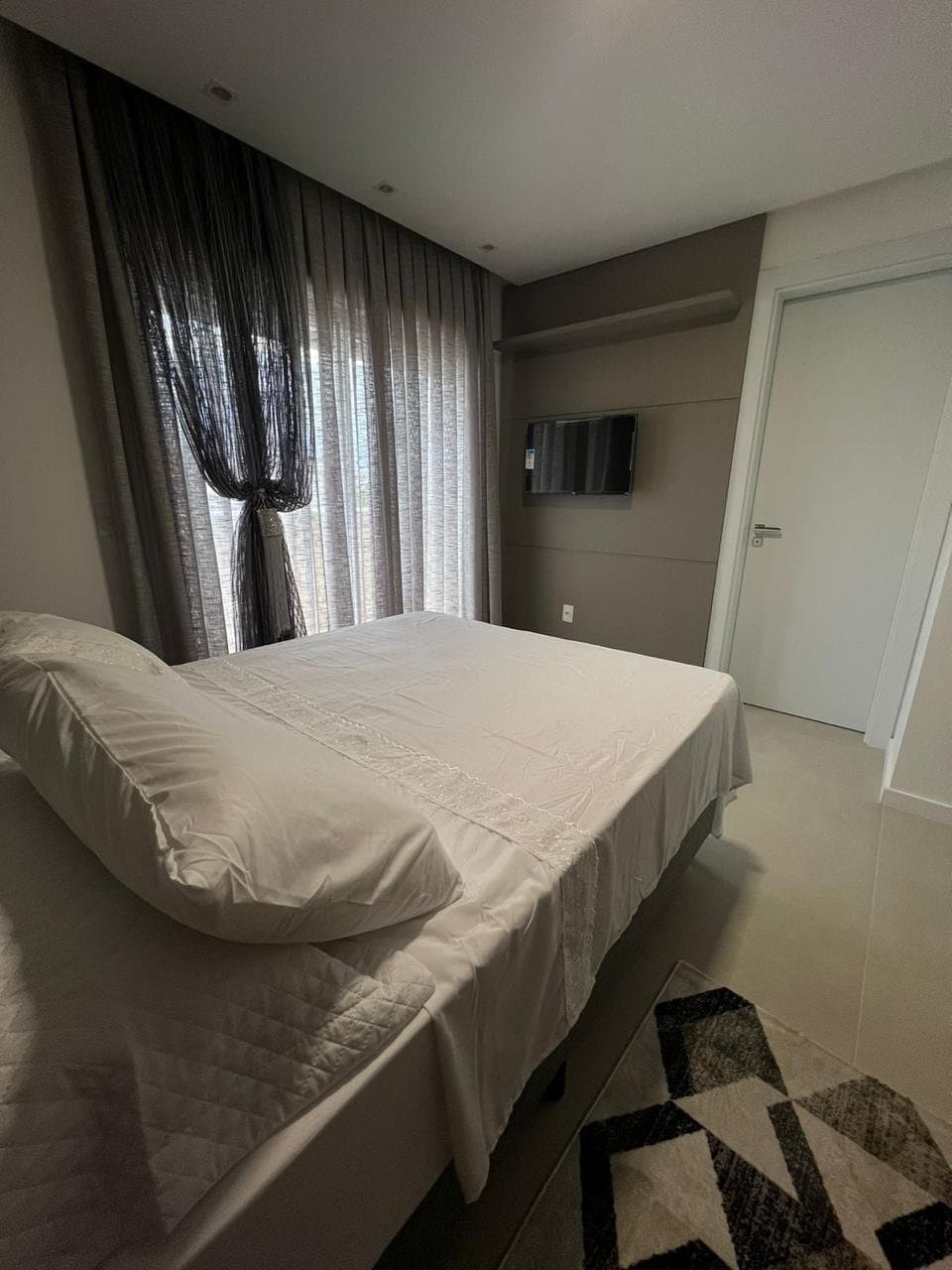 Apartamento de 2 quartos com 2 suítes e 114 m² em Bombinhas