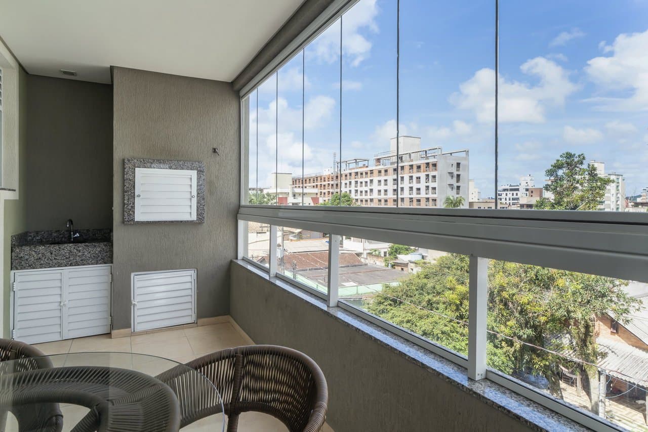 Apartamento de 3 quartos com 1 suíte e 95 m² em Bombinhas
