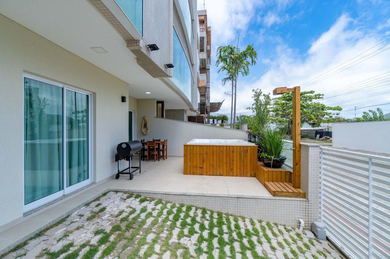 Apartamento de 1 quarto com 1 suíte e 70 m² em Bombinhas